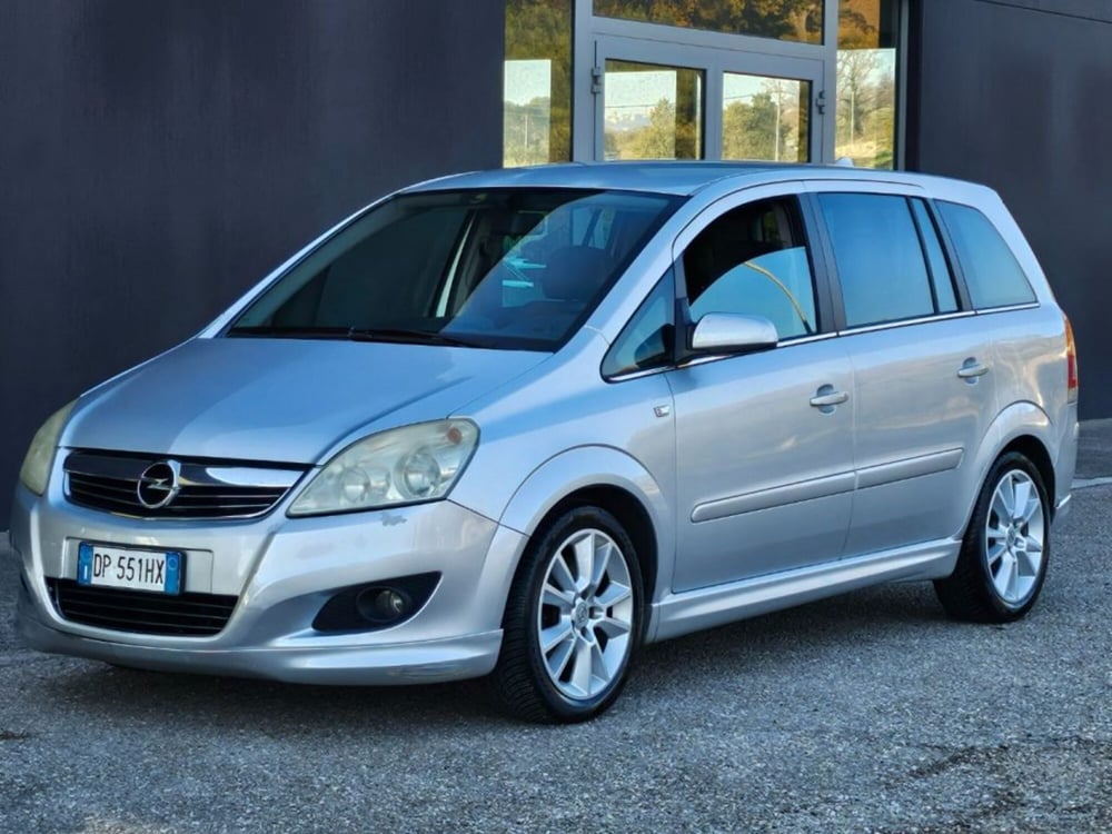 Opel Zafira usata a Foggia