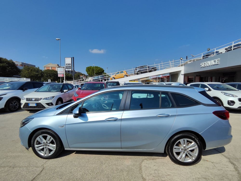 Opel Astra Station Wagon usata a Foggia (19)