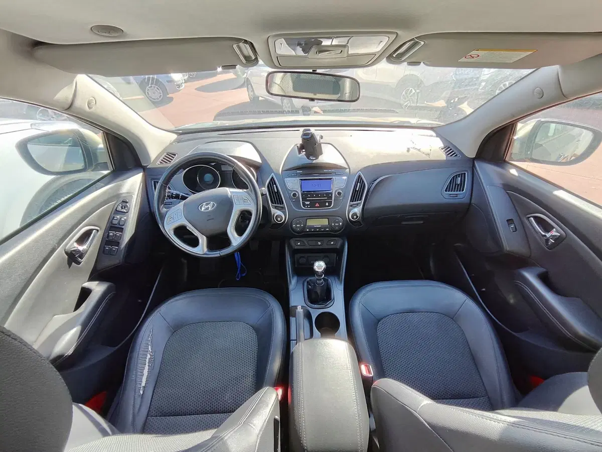 Hyundai ix35 usata a Foggia (11)