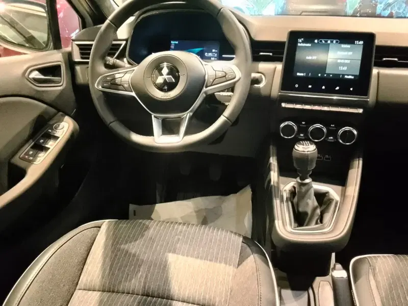 Mitsubishi Colt nuova a Foggia (7)