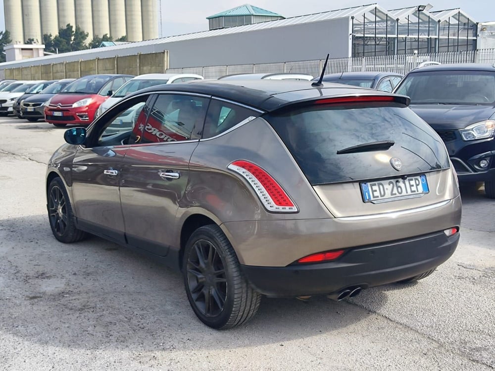 Lancia Delta usata a Foggia (5)