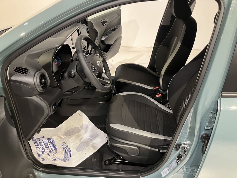 Hyundai i10 nuova a Parma (12)