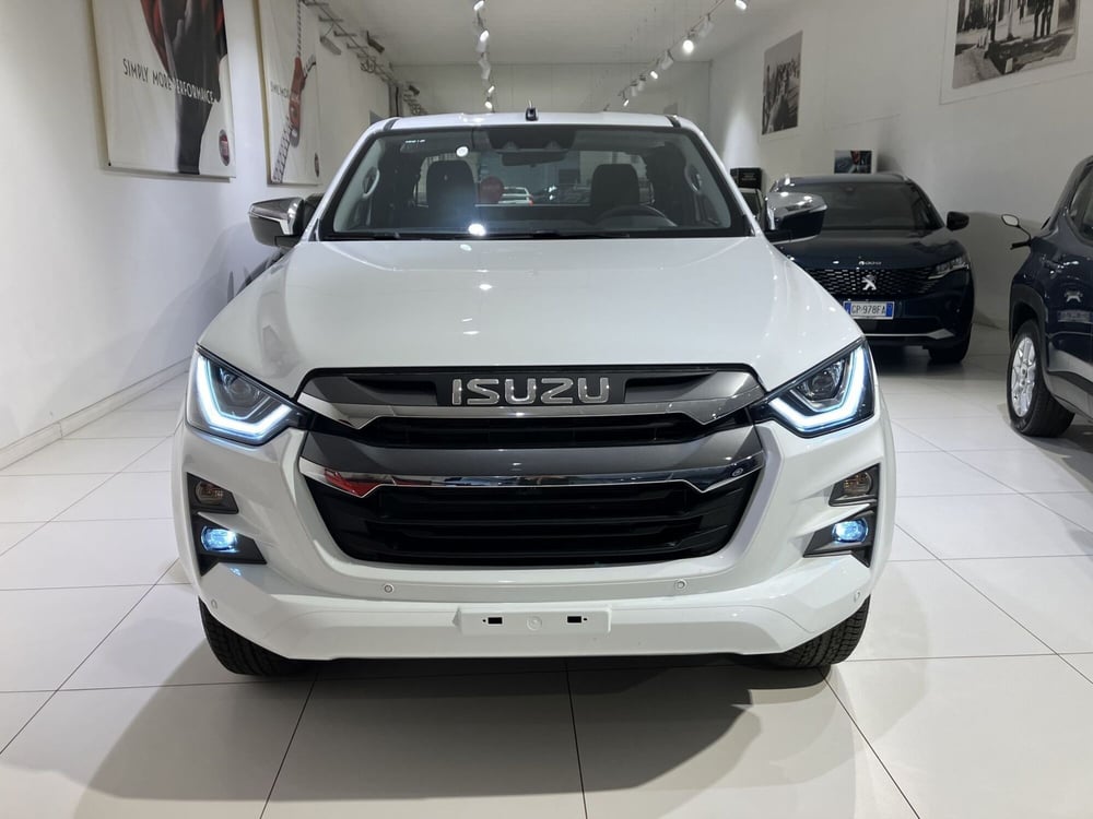 Isuzu D-Max Pick-up nuova a Parma (2)