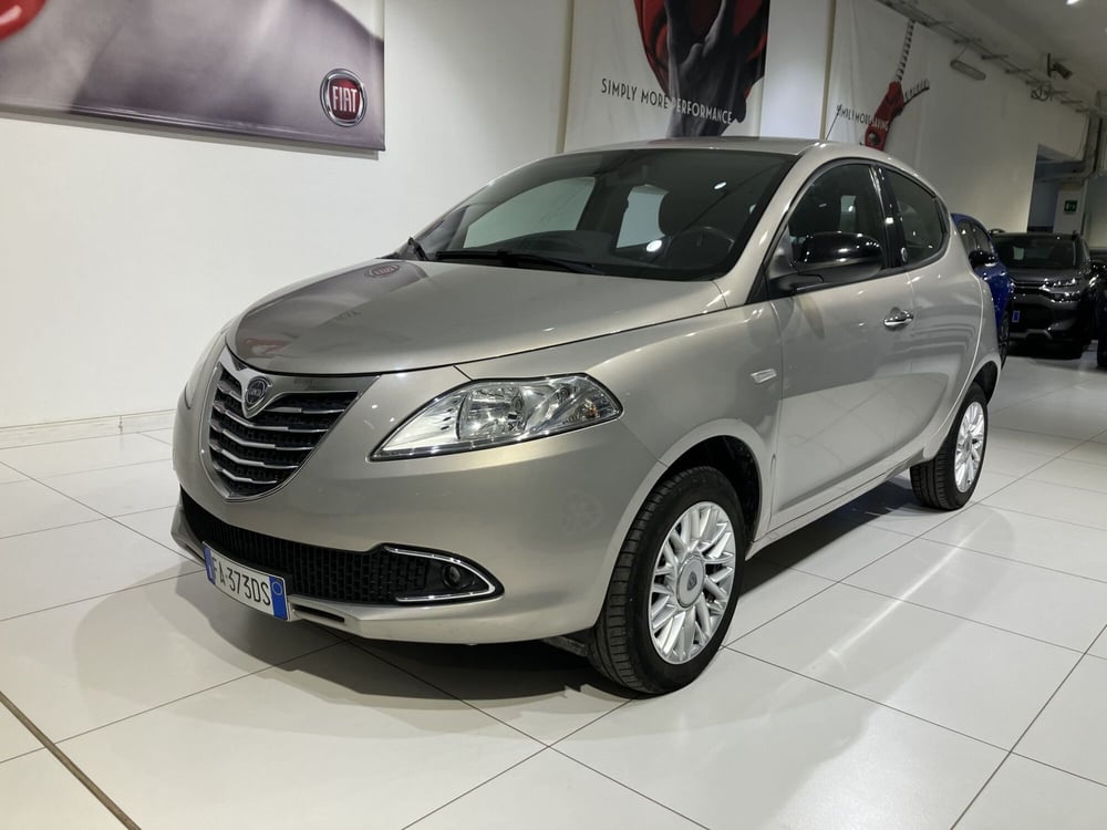 Lancia Ypsilon usata a Parma