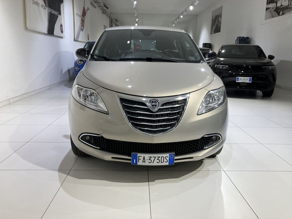 Lancia Ypsilon usata a Parma (2)