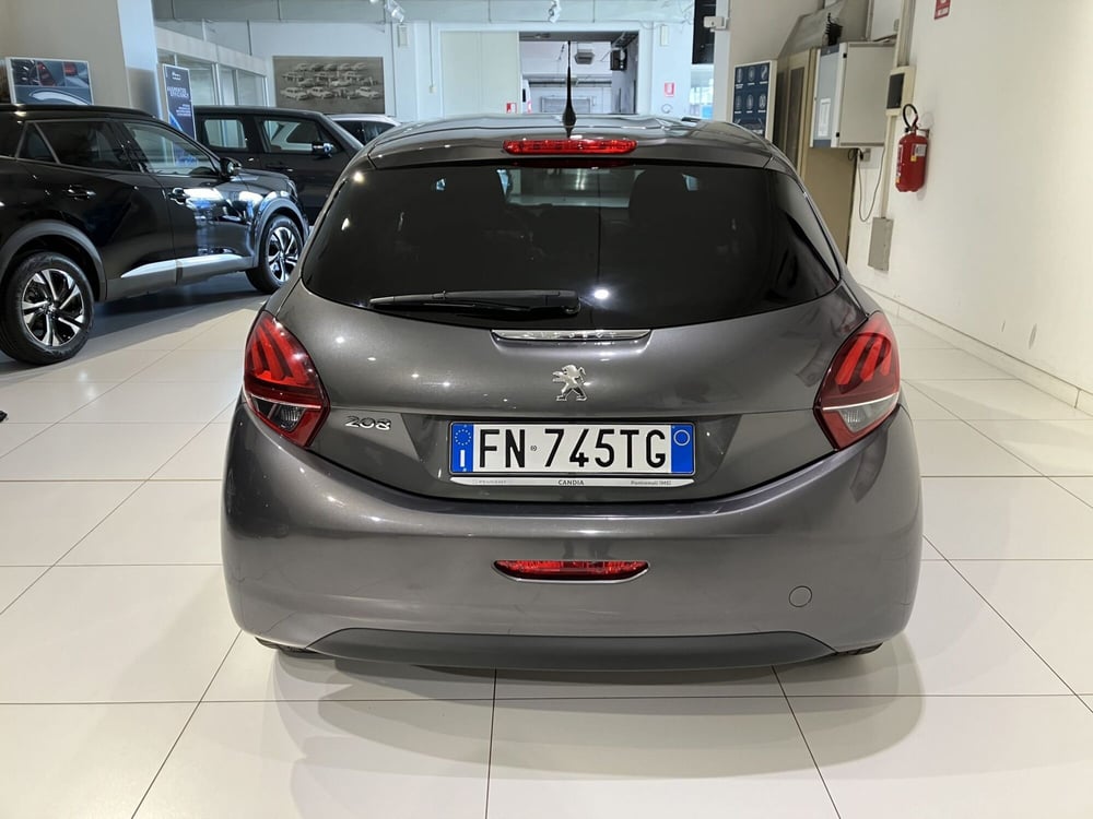 Peugeot 208 usata a Parma (5)