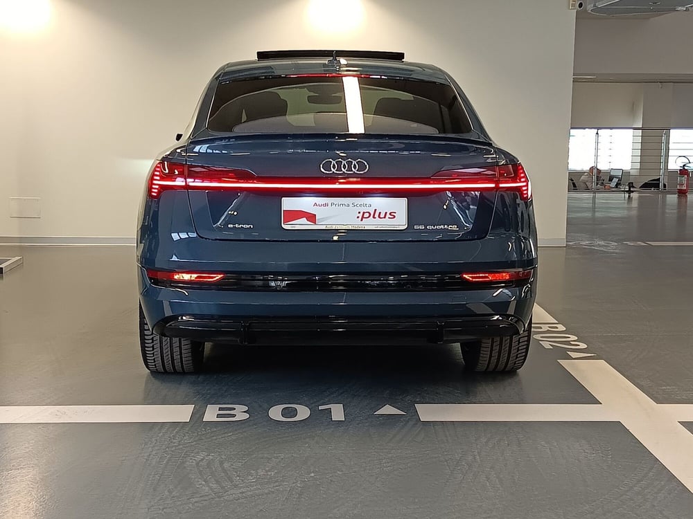 Audi e-tron Sportback usata a Modena (5)