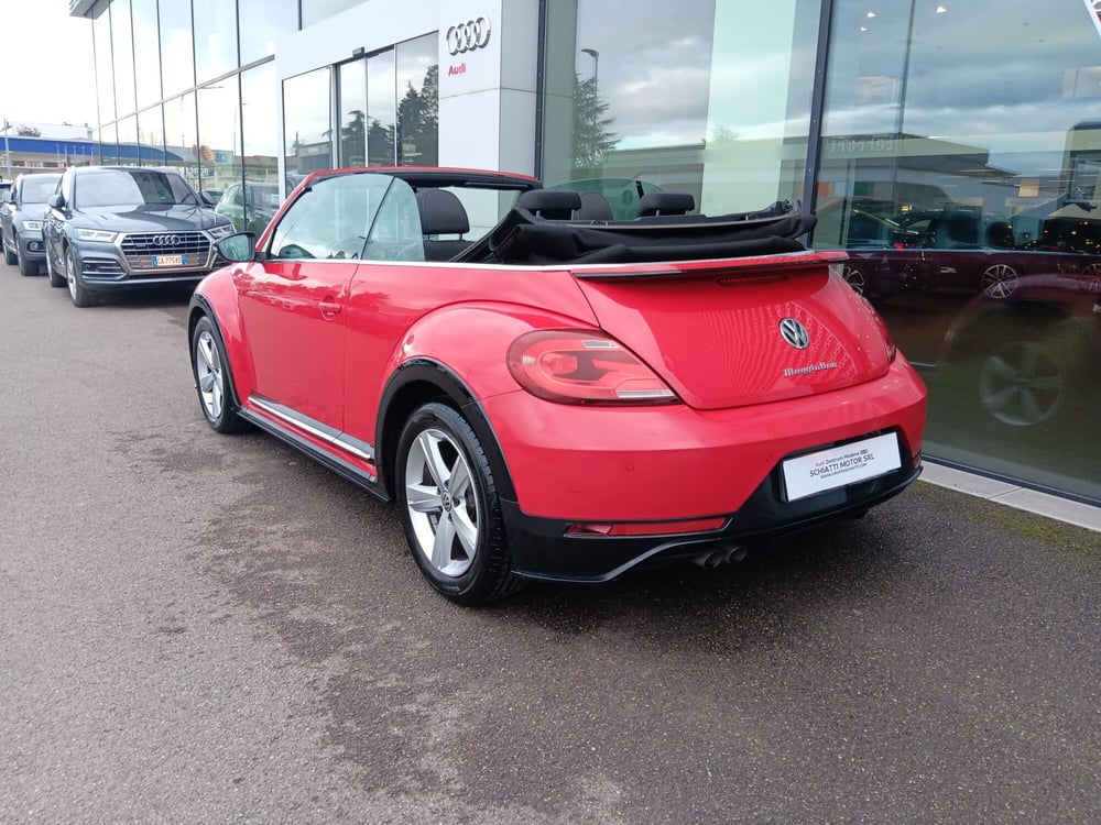 Volkswagen Maggiolino Cabrio usata a Modena (4)