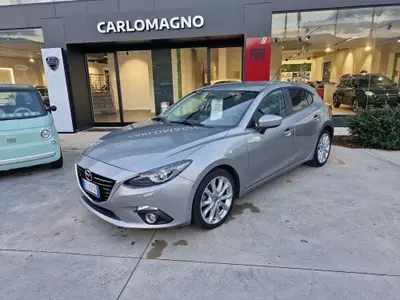 Mazda Mazda3 2.2 Skyactiv-D Exceed del 2014 usata a Rende