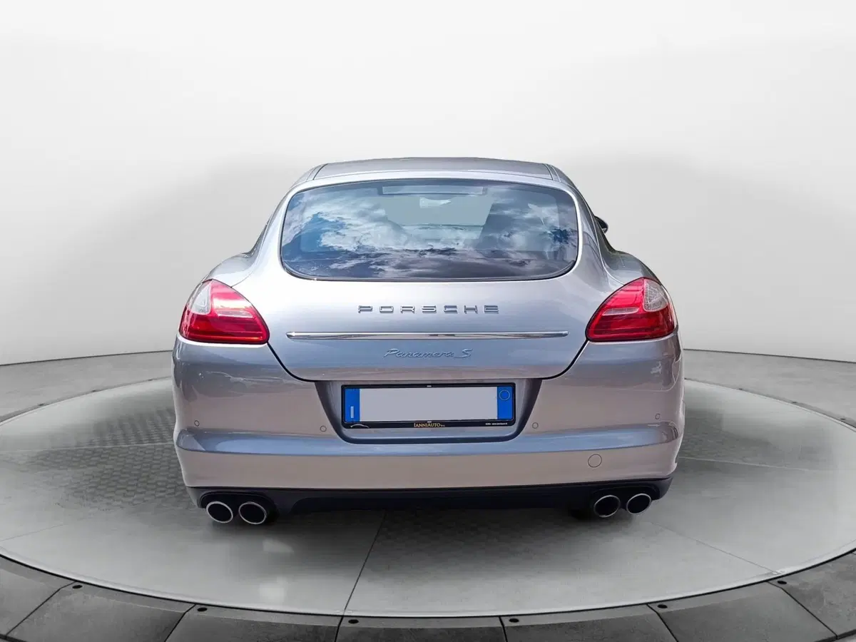 Porsche Panamera usata a Frosinone (5)