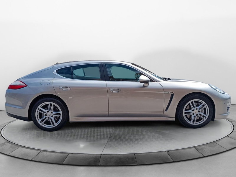 Porsche Panamera usata a Frosinone (7)