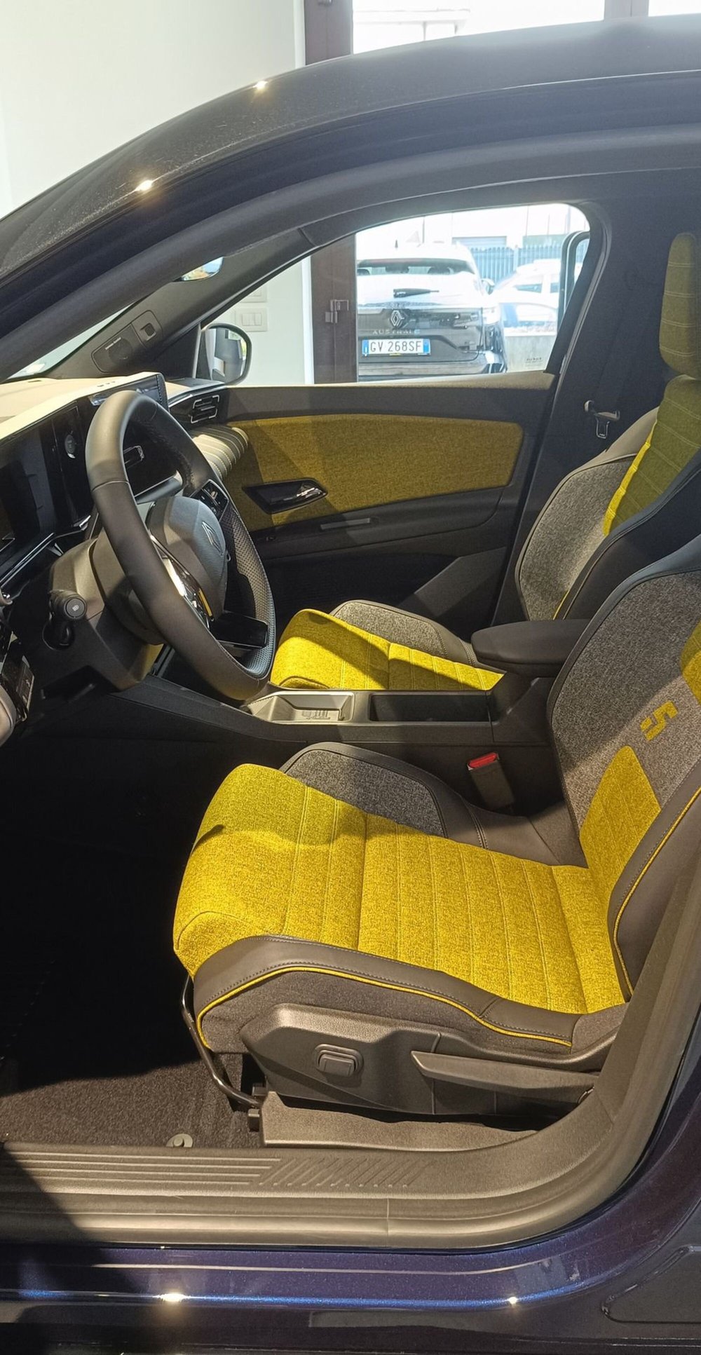 Renault Renault 5 nuova a Frosinone (9)