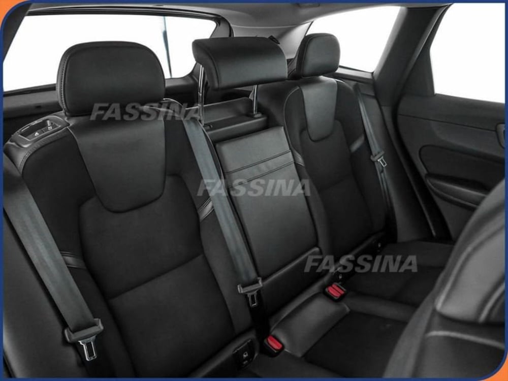 Volvo XC60 usata a Milano (12)