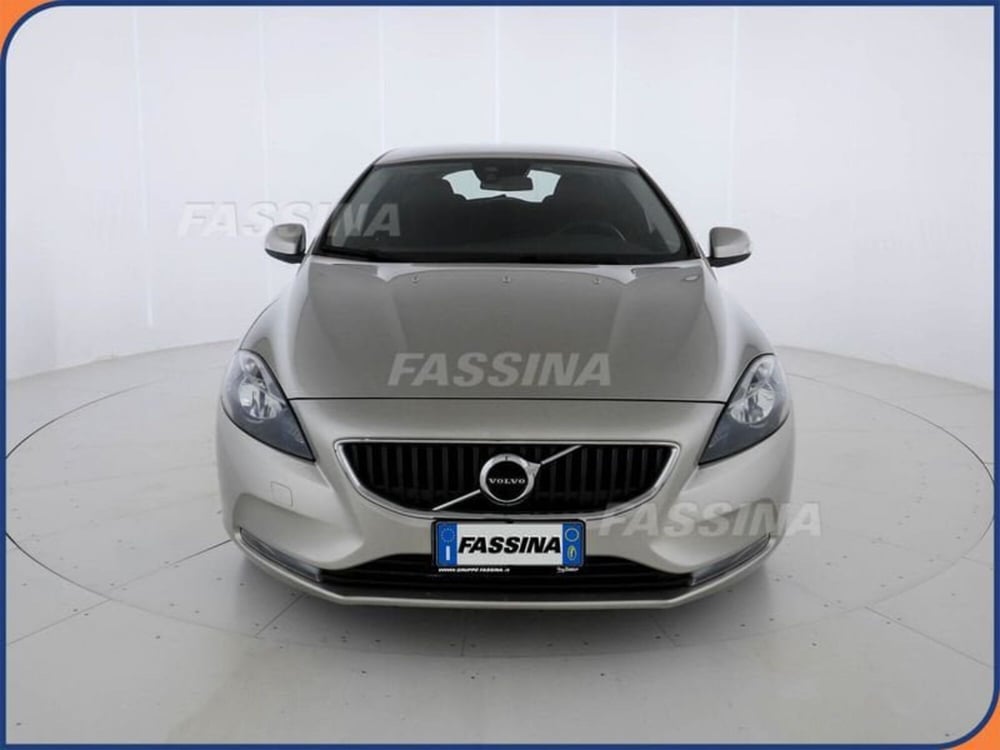 Volvo V40 usata a Milano (2)