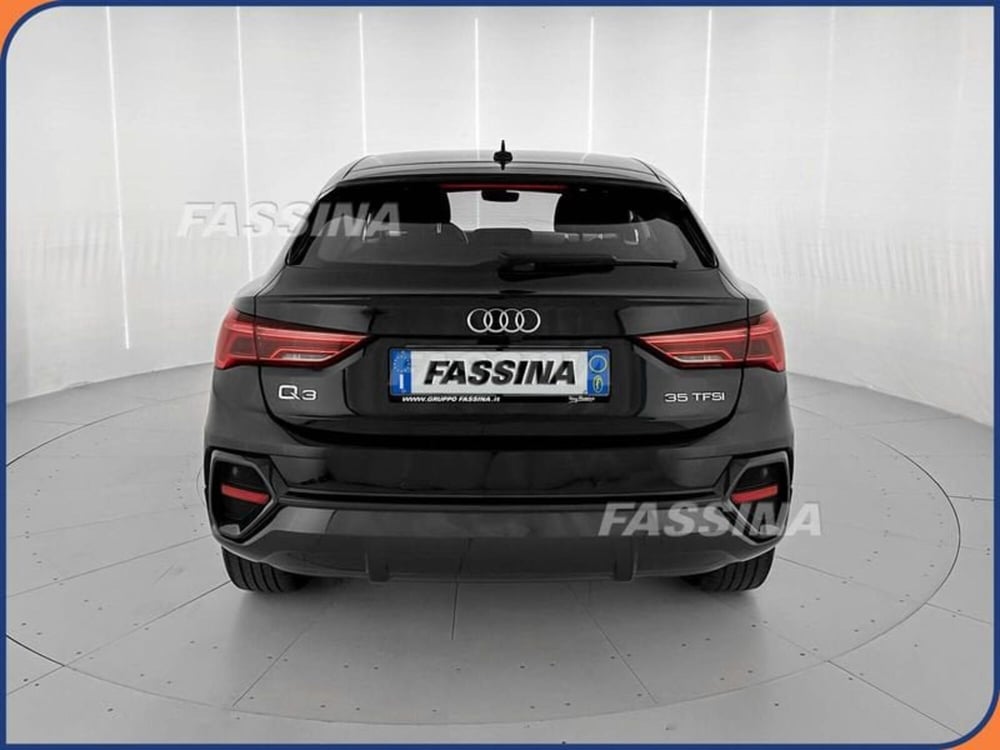 Audi Q3 Sportback usata a Milano (5)