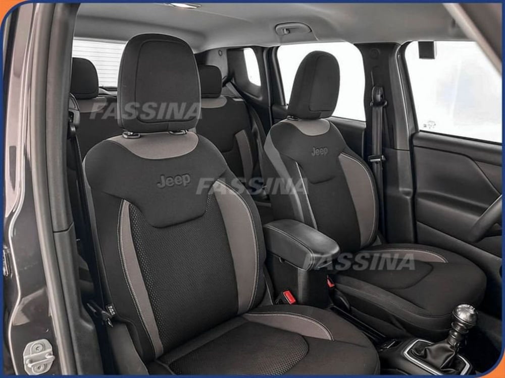 Jeep Renegade usata a Milano (14)