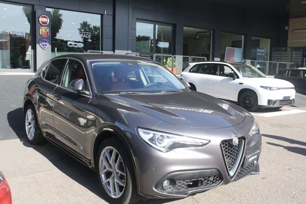 Alfa Romeo Stelvio usata a Catania (2)