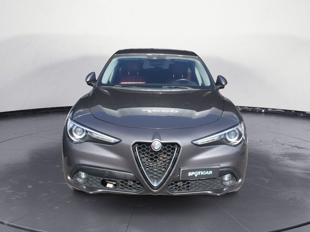 Alfa Romeo Stelvio usata a Catania (3)