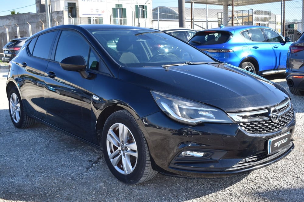 Opel Astra usata a Catania (3)