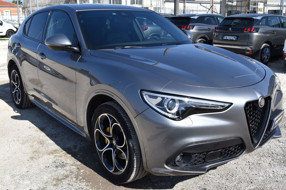 Alfa Romeo Stelvio usata a Catania (3)