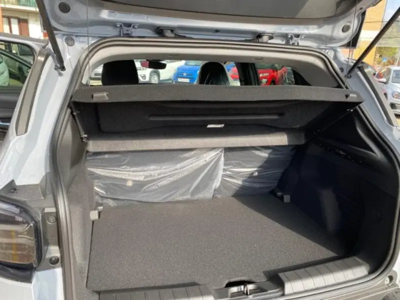 Jeep Avenger nuova a Cuneo (19)