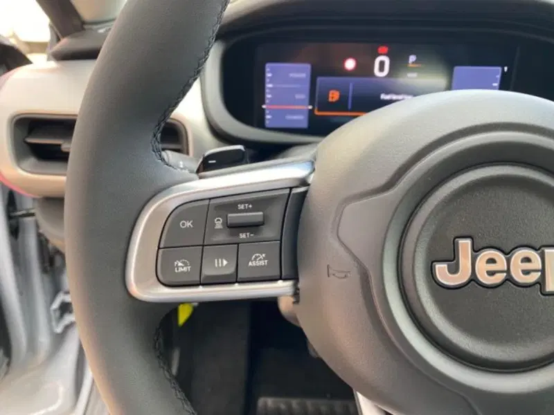Jeep Avenger nuova a Cuneo (9)