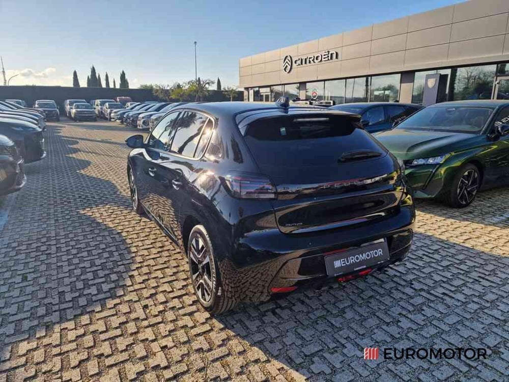 Peugeot 208 nuova a Bari (7)