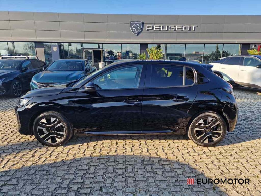 Peugeot 208 nuova a Bari (8)