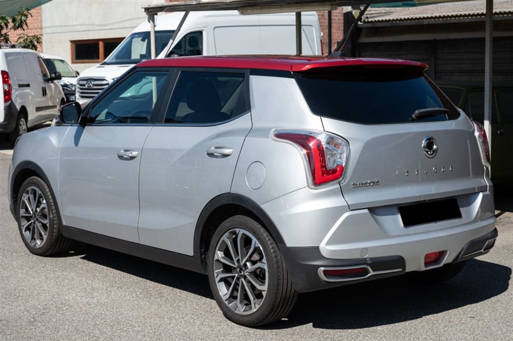 Ssangyong Tivoli usata a Torino (7)