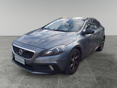 Volvo V40 Cross Country D2 1.6 Momentum  del 2015 usata a Triggiano