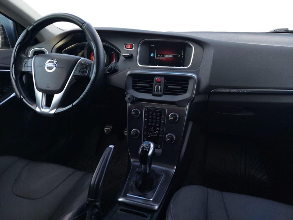 Volvo V40 Cross Country usata a Bari (3)