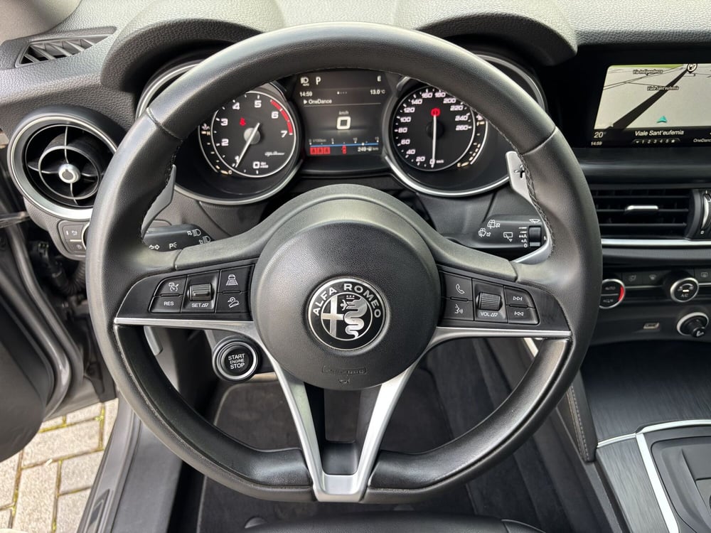 Alfa Romeo Stelvio usata a Brescia (12)