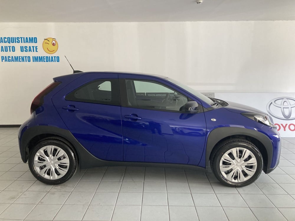 Toyota Aygo X nuova a Foggia (3)