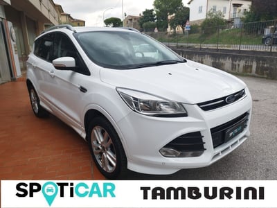 Ford Kuga 2.0 TDCI 150 CV S&amp;S 4WD Powershift Vignale  del 2017 usata a Cortona