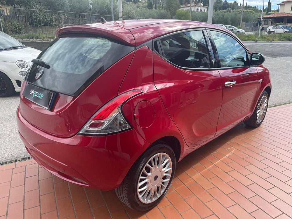 Lancia Ypsilon usata a Arezzo (5)