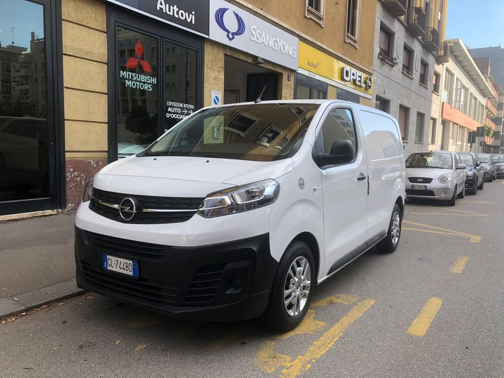 Opel Vivaro Furgone usata a Milano