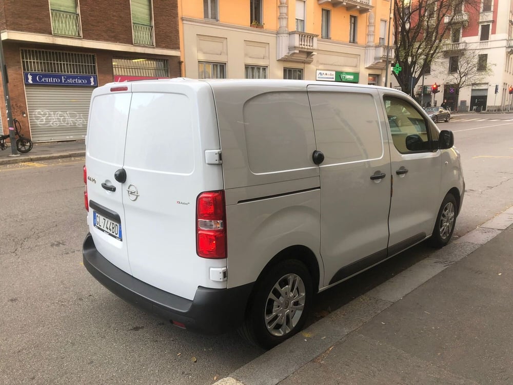 Opel Vivaro Furgone usata a Milano (4)