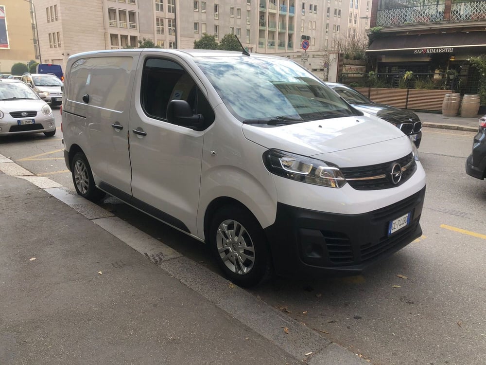 Opel Vivaro Furgone usata a Milano (5)