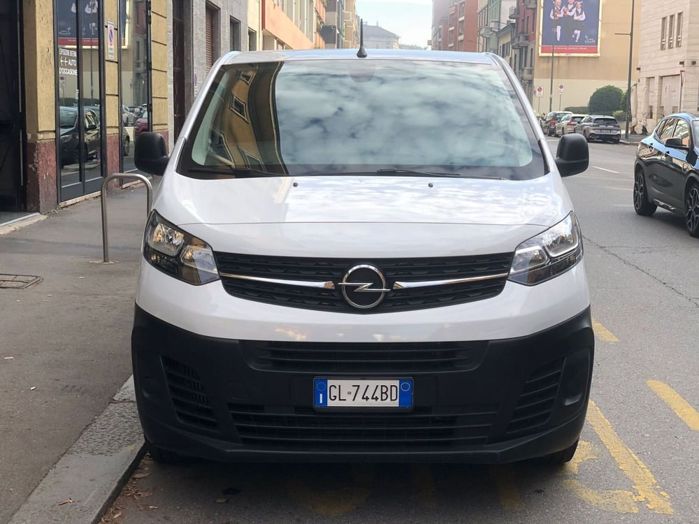 Opel Vivaro Furgone usata a Milano (6)