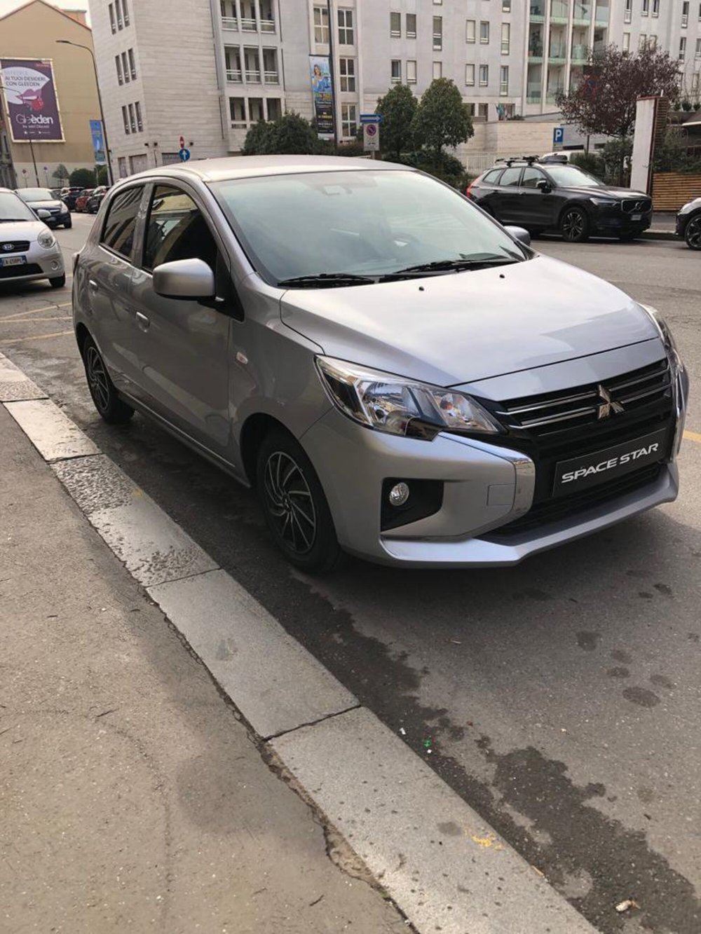 Mitsubishi Space Star nuova a Milano (3)