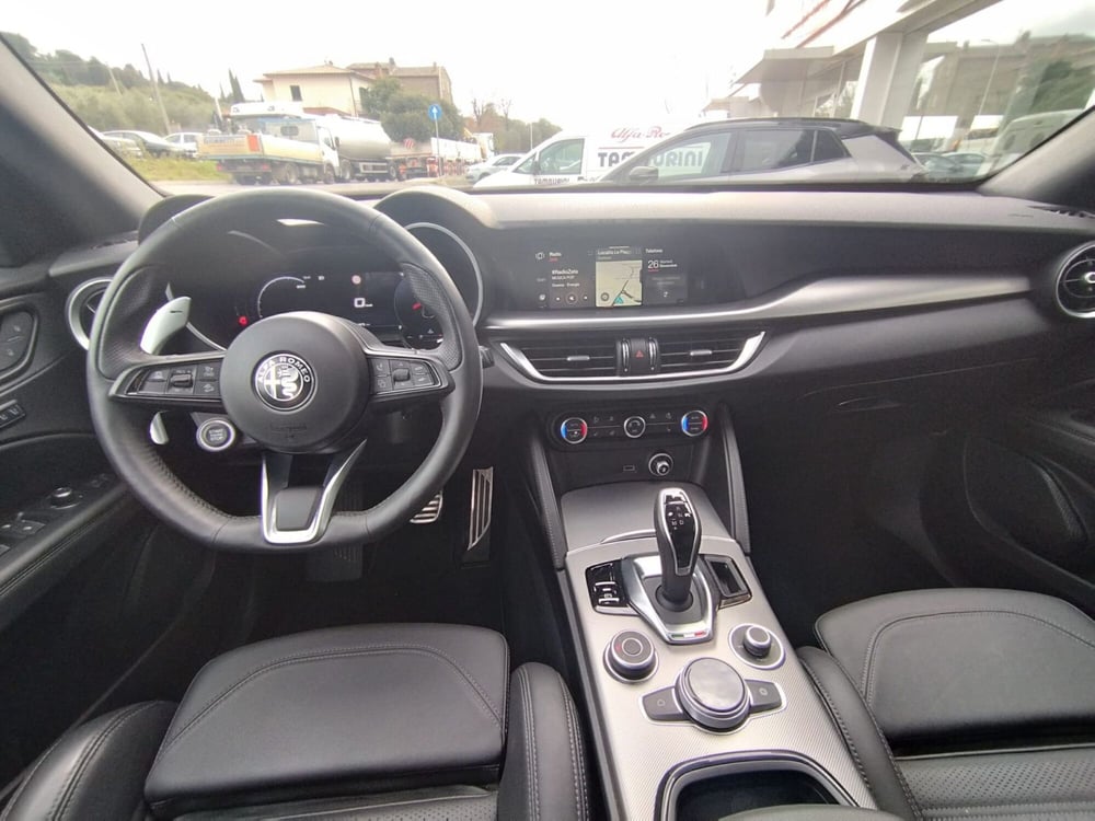 Alfa Romeo Stelvio usata a Arezzo (11)