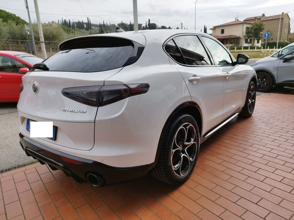 Alfa Romeo Stelvio usata a Arezzo (5)