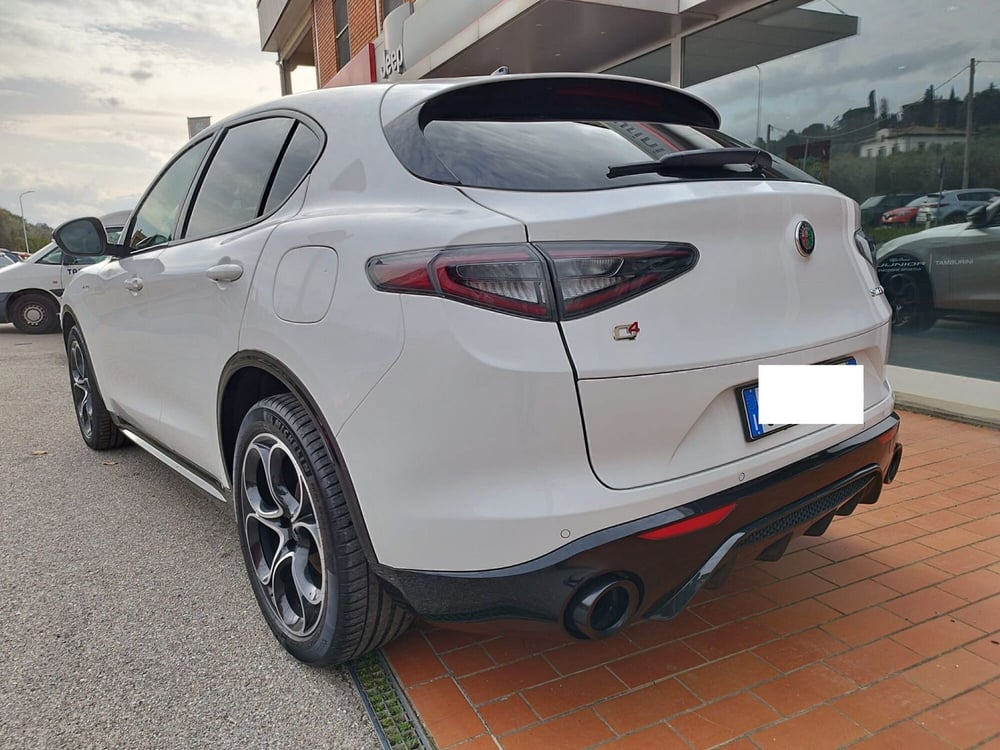 Alfa Romeo Stelvio usata a Arezzo (6)