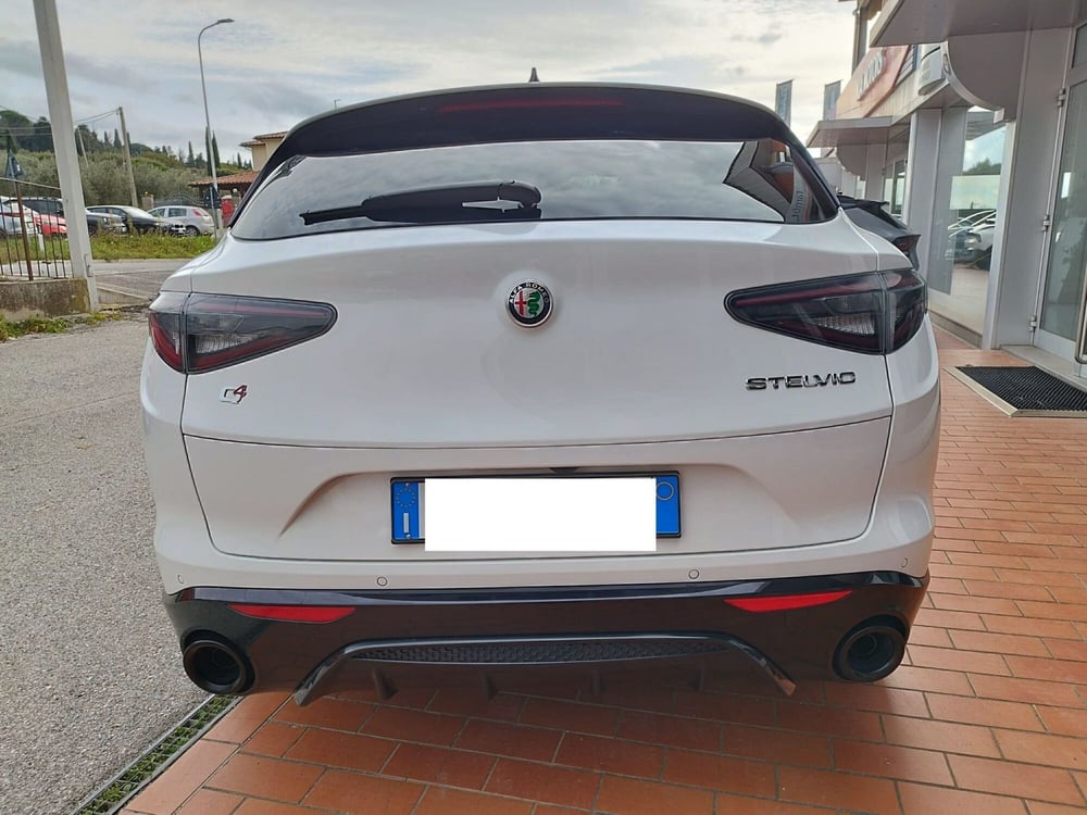 Alfa Romeo Stelvio usata a Arezzo (9)