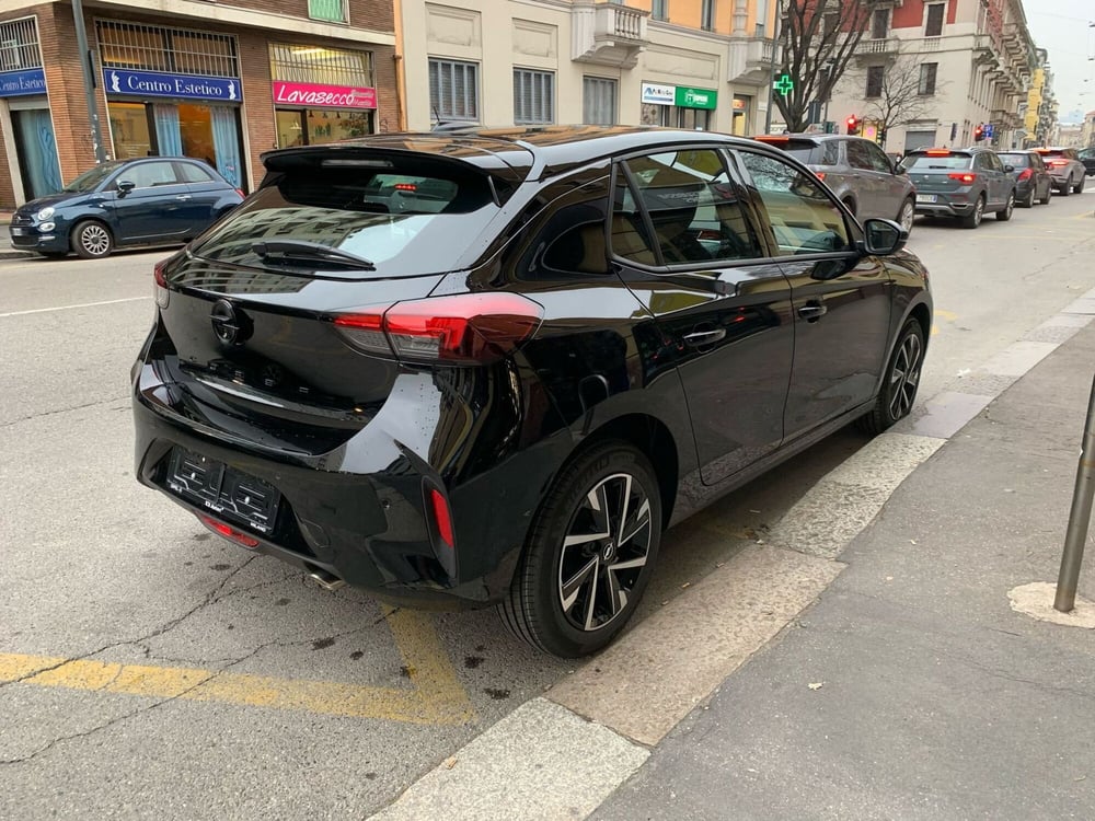 Opel Corsa nuova a Milano (5)