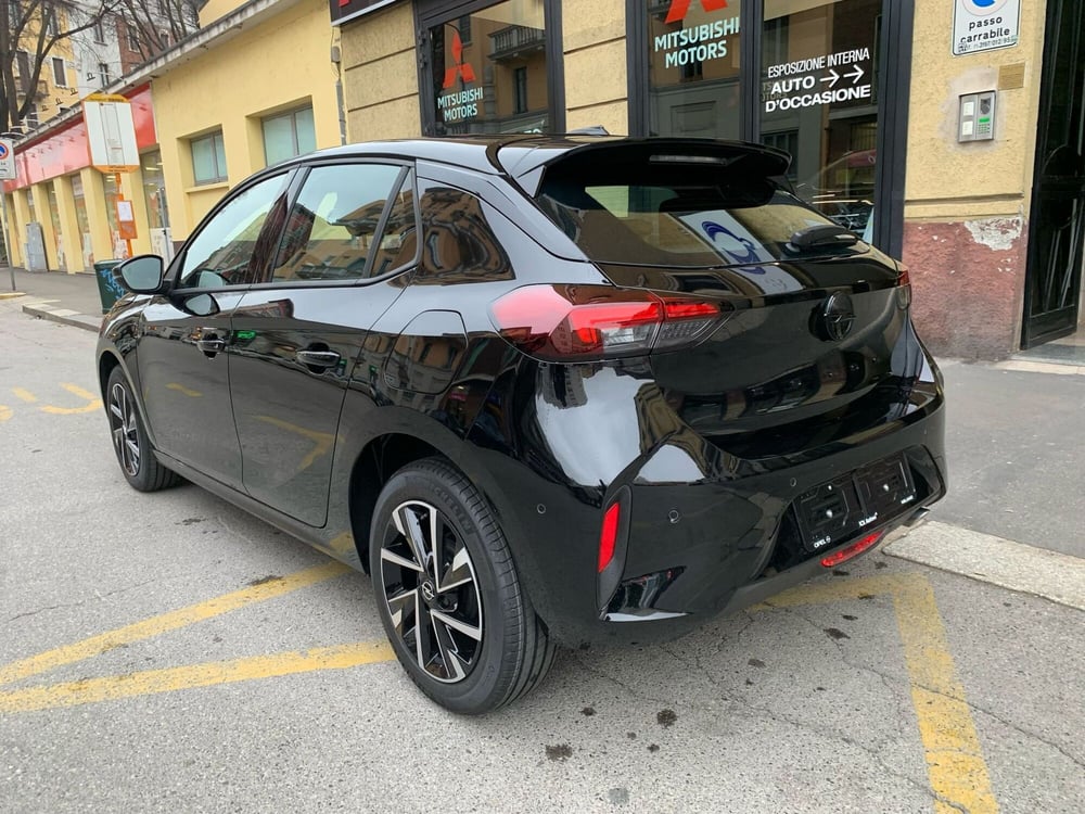 Opel Corsa nuova a Milano (7)