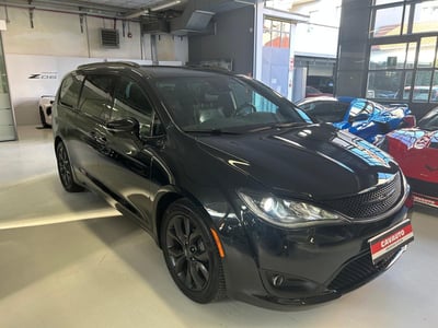 Chrysler Pacifica 3.6 V6 Limited awd at9 del 2018 usata a Monza