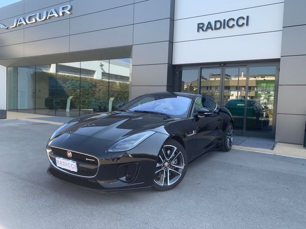 Jaguar F-Type Coupé usata a Bari