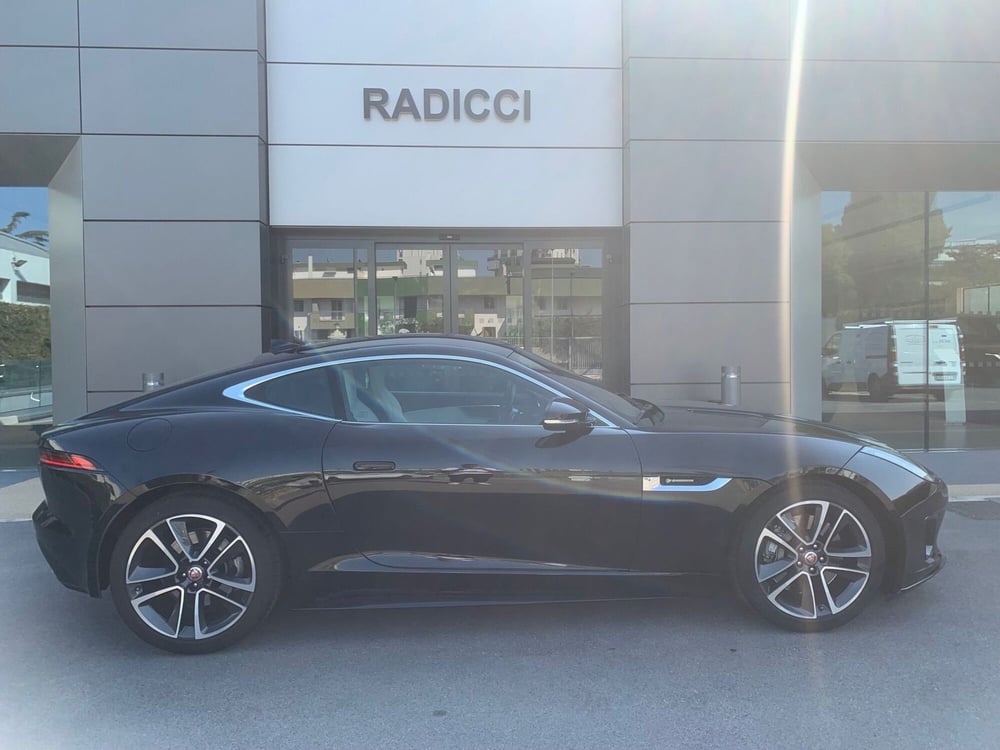 Jaguar F-Type Coupé usata a Bari (5)