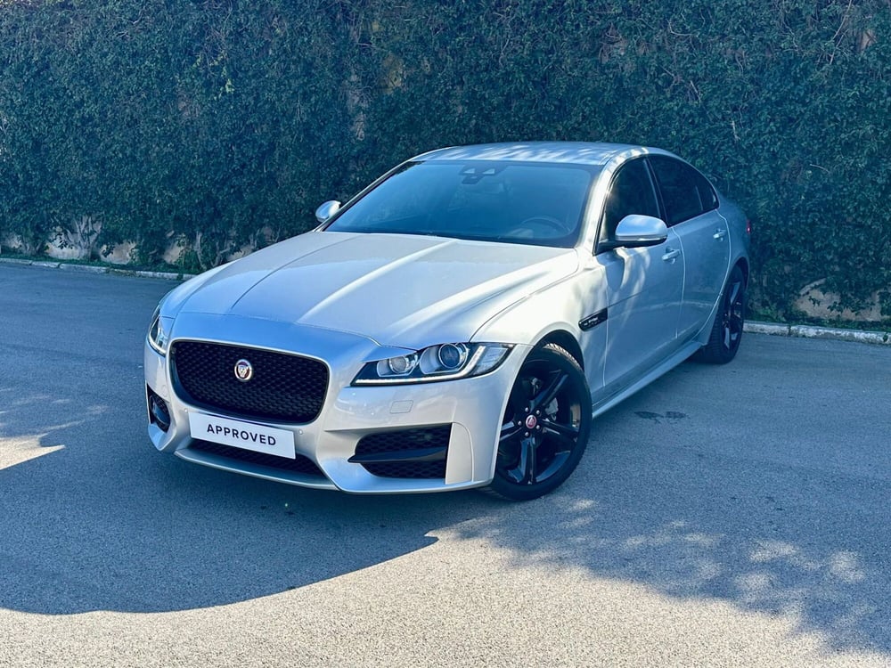 Jaguar XF usata a Bari